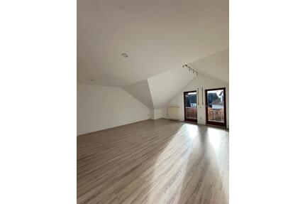 Großzügig geschnittene 3 Zimmer-Wohnung mit Südbalkon - Meitingen