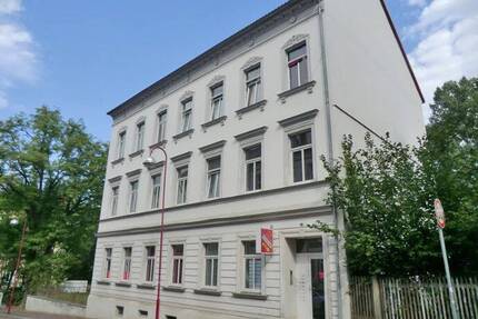 großzügige Wohnung mit Balkon, wenige Gehminuten ins Stadtzentrum - Döbeln