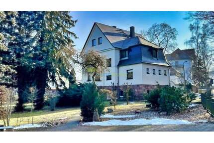 Idyllisches Wohnen am Kurpark - Großzügiges Zweifamilienhaus mit Pension bzw. Einliegerwohnung - Bad Lausick