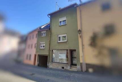 Haus zum Kaufen in Runkel 98.000,00 € 103 m²