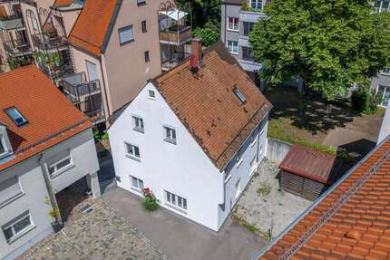 Haus zum Kaufen in Augsburg 475.000,00 € 181 m²