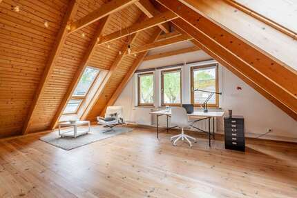 Haus zum Kaufen in Hamburg 1.095.000,00 € 203.8 m²