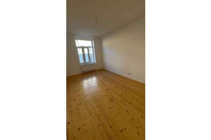 Wohnung zum Mieten in Halle 595,00 € 55 m²
