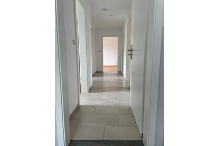 Helle, große 3-Raumwohnung in Erfurt- Süd