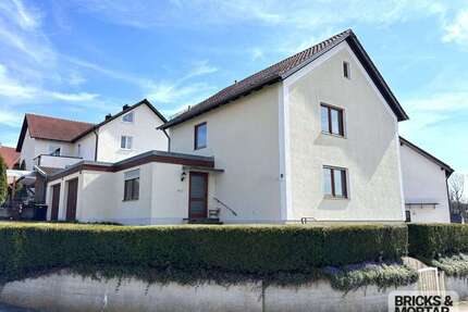 Haus zum Kaufen in Langenneufnach 349.000,00 € 143.58 m²