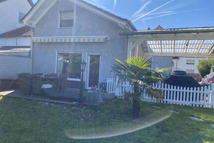 Haus zum Kaufen in Karben 1.150.000,00 € 280 m²