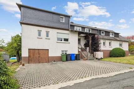 Haus zum Kaufen in Allendorf (Eder) 179.000,00 € 288 m²