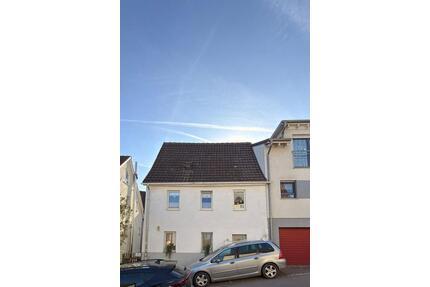 Haus in Waiblingen - 299.000,00&nbsp;EUR Kaufpreis, ca.&nbsp; 123,00&nbsp;m&sup2; in Waiblingen (PLZ: 71332)