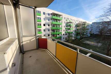 Wohnung zum Mieten in Chemnitz 350,00 € 69.15 m²