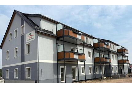 Exklusives Angebot: Stilvolle 2-Raum-Wohnung mit Fahrstuhl und Balkon - Oschersleben (Bode)