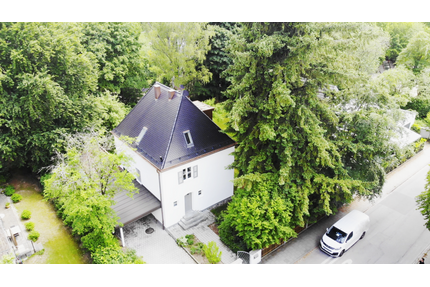Haus zum Kaufen in Großhesselohe 3.790.000,00 € 209 m²