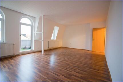 Zentrale Lage trifft auf charmantes Wohnambiente – Ihre neue Dachgeschosswohnung wartet! - Wilhelmshaven