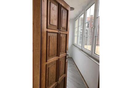 Sanierte 3-Rau-Wohnung mit Terrasse und Einbauküche in Linnich