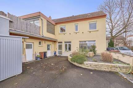 Haus zum Kaufen in Neustadt 298.000,00 € 151 m²