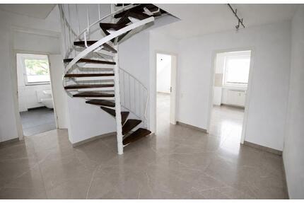Exklusive Maisonettewohnung mit Galerie ca. 101m2 Südbalkon - Ratingen Lintorf