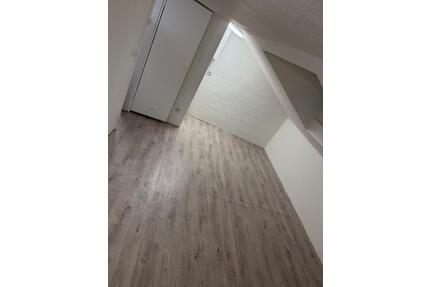 Dg Wohnung - 620,00&nbsp;EUR Kaltmiete, ca.&nbsp; 40,00&nbsp;m&sup2; in Meerbusch (PLZ: 40667) Necklenbroich