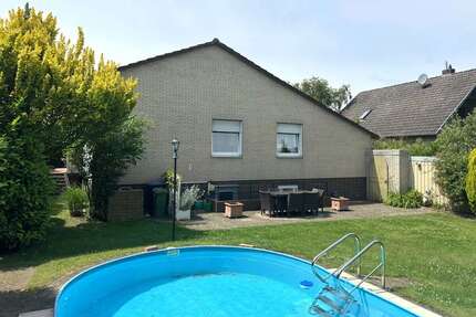 Haus zum Kaufen in Peine 260.000,00 € 97.37 m²