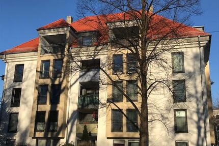 TerrassenTraum mit 2 Zimmern inkl. Einbauküche - München Moosach