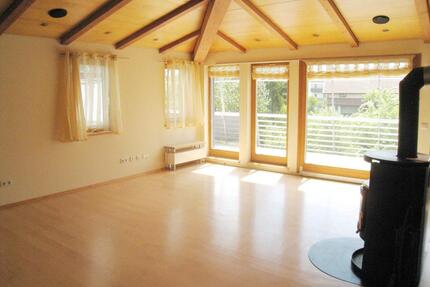 2 Zimmer Dachterrassenwohnung - 1.000,00&nbsp;EUR Kaltmiete, ca.&nbsp; 89,18&nbsp;m&sup2; in Vilsbiburg (PLZ: 84137)