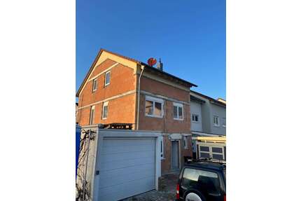 Haus zum Mieten in Kirchheim 1.900,00 € 150 m²