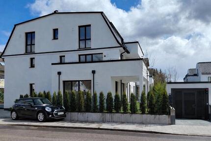 Helle 4-Zimmer-Wohnung mit Garten - Germering