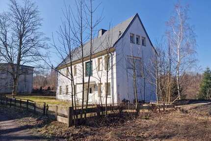 Haus zum Kaufen in Bad-Schlema 109.000,00 € 120 m²