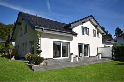 Haus zum Kaufen in Steinhagen 1.385.000,00 € 337.86 m²