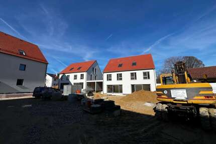 Haus zum Mieten in Hilgertshausen 1.830,00 € 166 m²