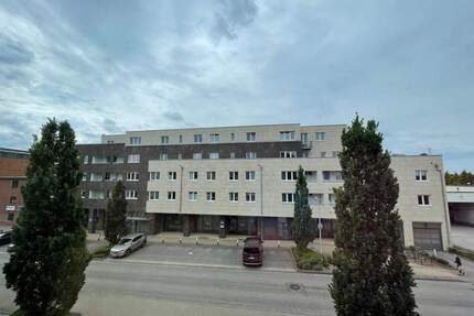 Lichtdurchflutete 2 Zimmer-Wohnung mit offener Küche - Henstedt-Ulzburg