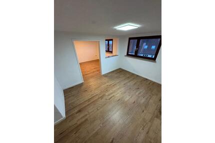 Vermiete Wohnung in Unterkochen mit Balkon und Gartenanteil - Aalen Dewangen