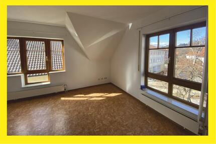 Im Ortskern - 770,00&nbsp;EUR Kaltmiete, ca.&nbsp; 85,00&nbsp;m&sup2; in Albstadt (PLZ: 72461) Gemarkung Onstmettingen