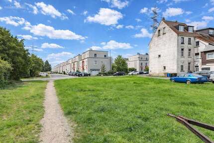 Grundstück zu verkaufen in Ratingen Lintorf 880.000,00 € 1624 m² - Ratingen / Lintorf
