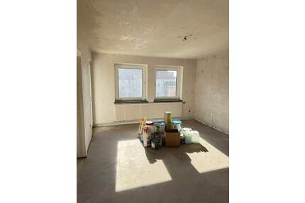 IN RENOVIERUNG! ab 01.07.26 verfügbar! 5-Zimmer-Wohnung im 2.OG mit Balkon im schönen Hildesheim