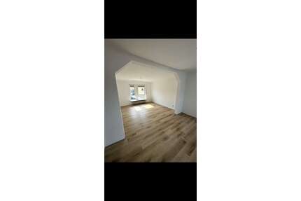 Haus zum Mieten in Limburgerhof 1.300,00 € 120 m²