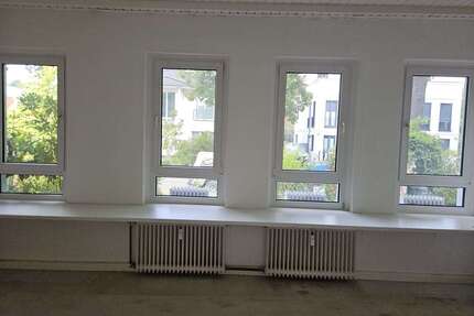 Wohnung zum Mieten in Berlin 2.200,00 € 200 m²