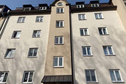 * schicke ETW * am grünen Gürtel * Balkon * Außenrollos * TG-Stellplatz * - Leipzig Großzschocher