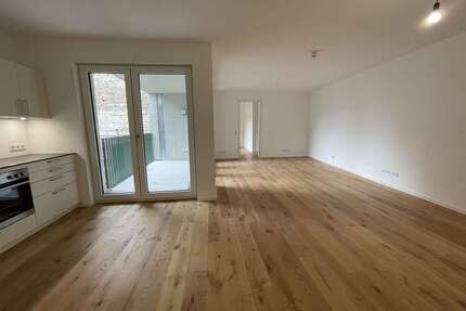 Wohnung zum Mieten in Berlin 2.400,00 € 114.73 m²