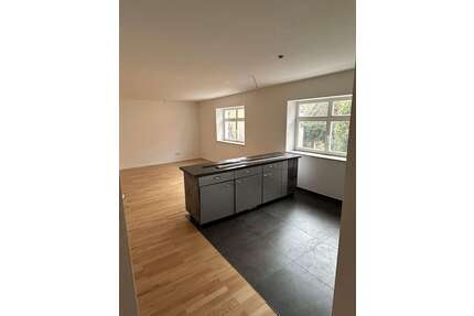 Wohnung zum Kaufen in Roth 185.000,00 € 56 m²