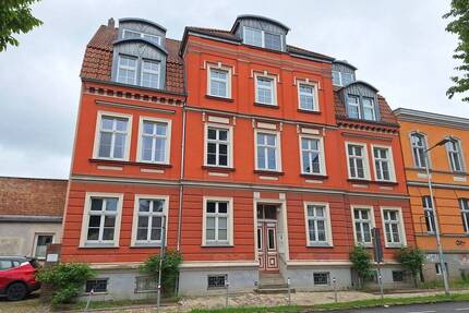 3-Zimmer-Eigentumswohnung mit Balkon und Stellplatz in Zentrumsähe - Greifswald Fleischervorstadt