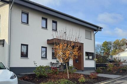 Neuwertiges Einfamilienhaus im Mucher Zentrum von privat