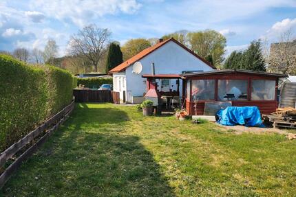 Haus mit großem Garten u. Garage - Wrestedt
