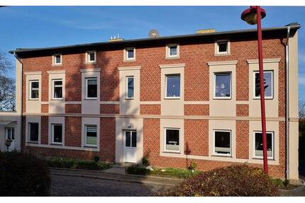 Altefähr zwei modernisierte 3-Zimmer Wohnungen frei u. provisionsfrei vom Eigentümer zu verkaufen