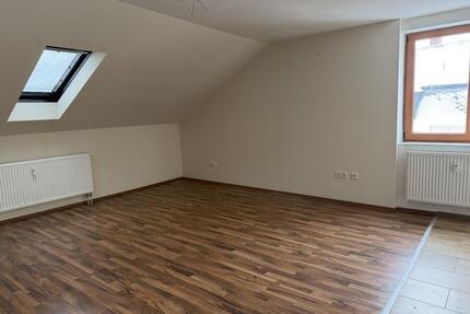 Attraktive 3-Zimmer-Wohnung in zentraler Lage von Freital – sofort bezugsbereit