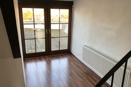 2 ZKB in Altstadt - 770,00&nbsp;EUR Kaltmiete, ca.&nbsp; 70,00&nbsp;m&sup2; in Ingolstadt (PLZ: 85055) Nordost