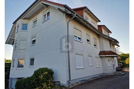 DACHGESCHOSSWOHNUNG MIT CHARME - 169.000,00&nbsp;EUR Kaufpreis, ca.&nbsp; 74,00&nbsp;m&sup2;&nbsp;Wohnfl&auml;che in Walldürn (PLZ: 74731)