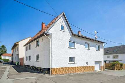Haus zum Kaufen in Pohlheim 245.000,00 € 142 m²