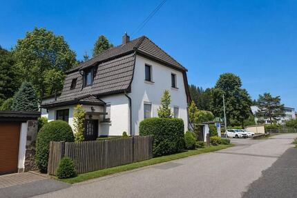 Freistehendes Einfamilienhaus in Haselbach 120 qm, 5 Zi. 472 qm - Sonneberg