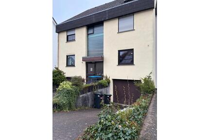 2-Zimmer-Wohnung mit Terrasse und Garage in Sankt Ingbert