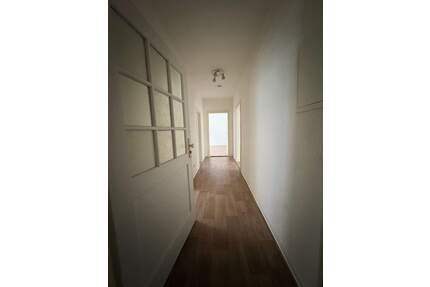 IN KÜRZE EINZIEHEN & WOHLFÜHLEN: 3-Zimmer Wohnung in ruhiger Sackgasse zu vermieten! - Bad Gandersheim