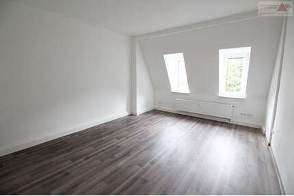 Wohnung zum Mieten in Aue 293,00 € 64.61 m²